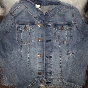 I’m selling this because it is too small